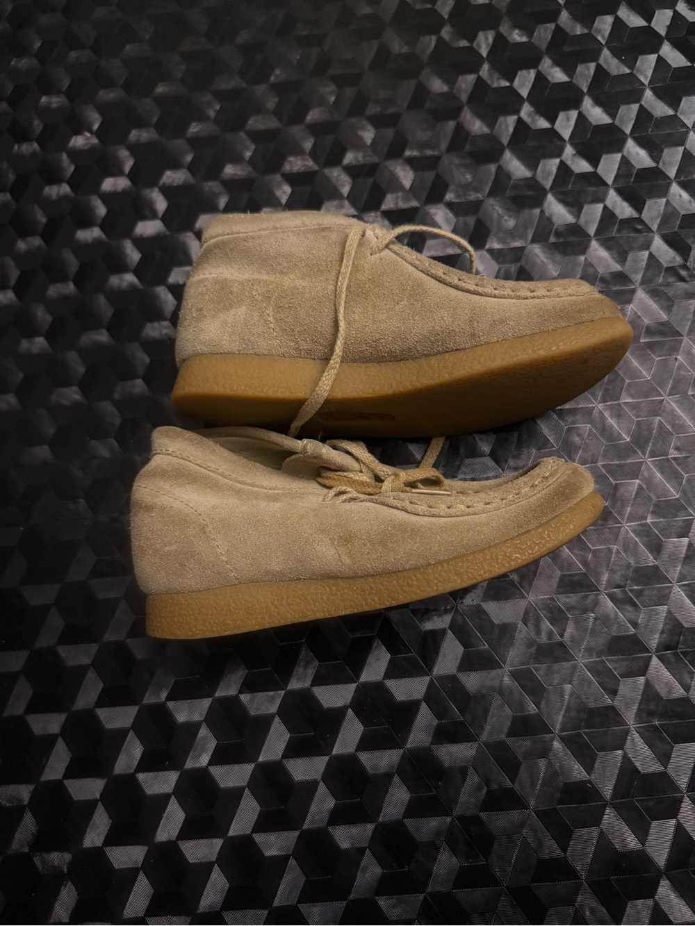 {CLARK’S} Tan Suede Moccasin-Style Chukka Ankle Boots